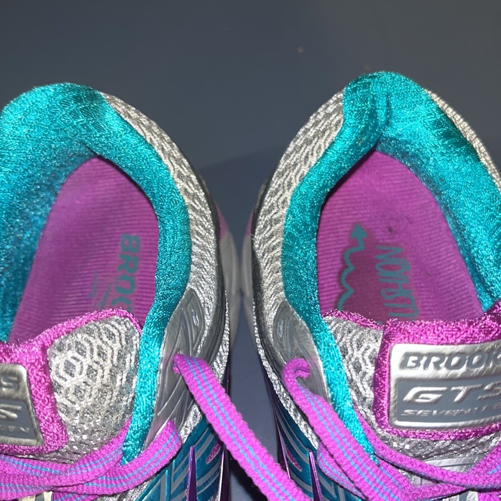 Brooks GTS Seventeen running shoes - Picture 11 of 11